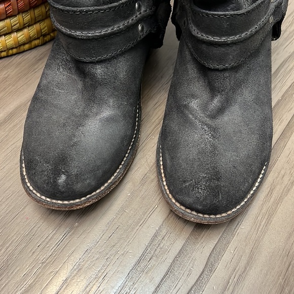 FRYE CARMEN HARNESS BLACK LEATHER BOOTS 7.5 - Picture 5 of 16